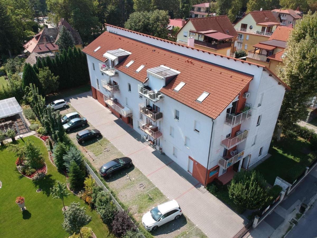 Dorina Wellness Siófok Exterior foto